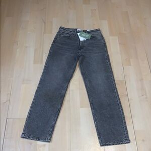 NWT Women H&M size 2 Gray Jeans